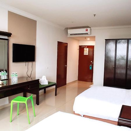 Hotel Green Park Temerloh Exteriér fotografie